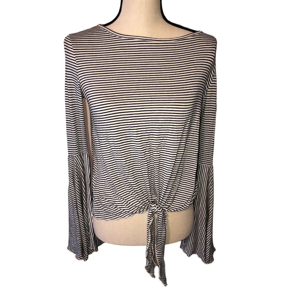Elan Striped Tie Front Shirt Size M Black White Long Bell Sleeves Stretchy Knit